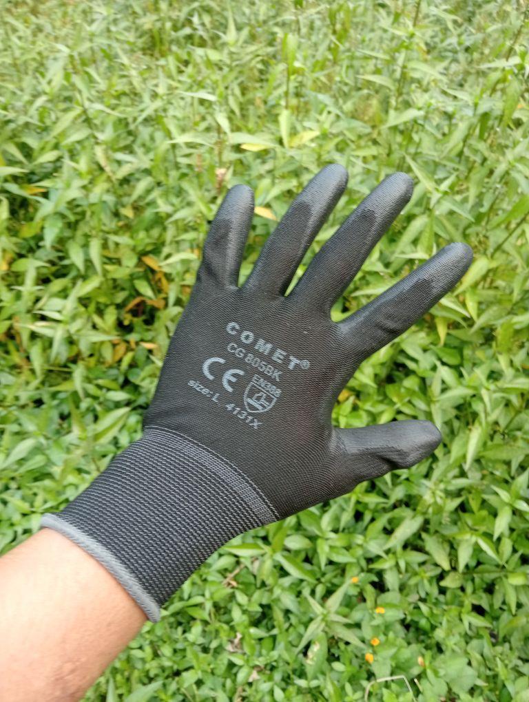 sarung tangan kerja comet Hitam lapis karet buwat segala pekerjaan 1 pak isi 12 pasang sarung tangan kerja comet Hitam lapis karet buwat segala pekerjaan 1 pak isi 12 pasang