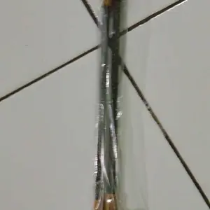 Tangkringan amplas sogon sejajar tangkringan amplas konin sejajar