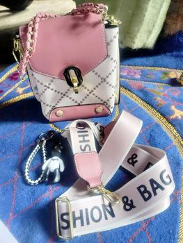 Product Review of Tas Desain Fashion Untuk Wanita Tas Bahu Santai Serbaguna Kulit PU Kapasitas Besar from D**a 1