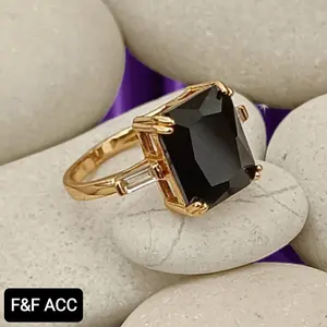 CINCIN WANITA MODEL BATU TERLARIS Perempuan Aksesoris Putih