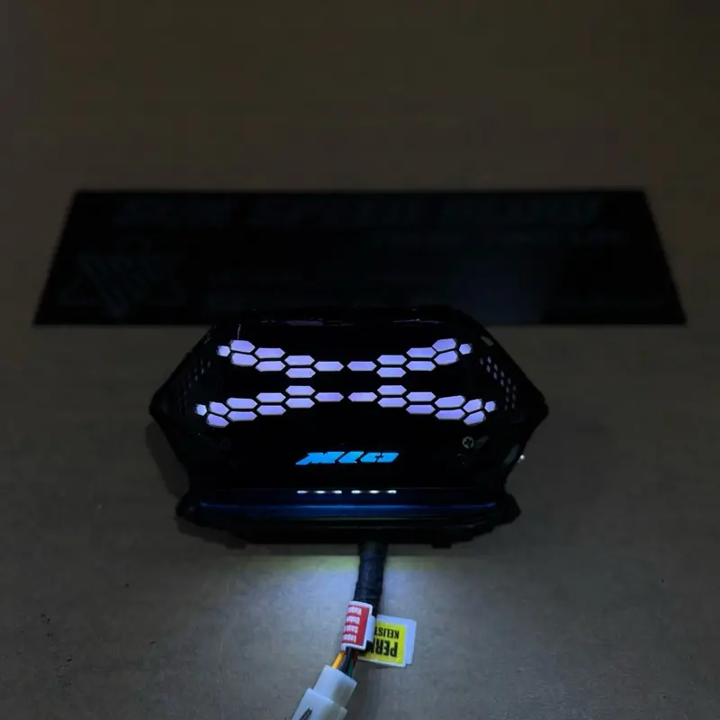 STOPLAMP X HEXA PUTIH