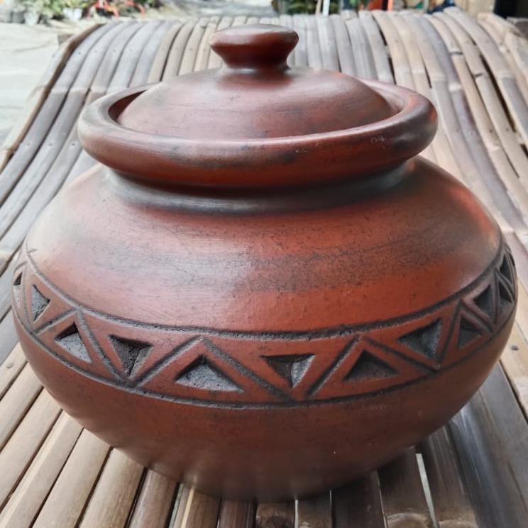 gentong beras grabah kendil beras tempat beras tanah liat 5 kg Free Packing Kayu 0