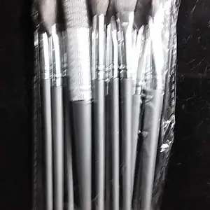 Kuas Makeup Komplit Untuk Semua Tipe Rias Natural Hingga Bold 15 Pcs Bulu Lembut Gagang Metalik