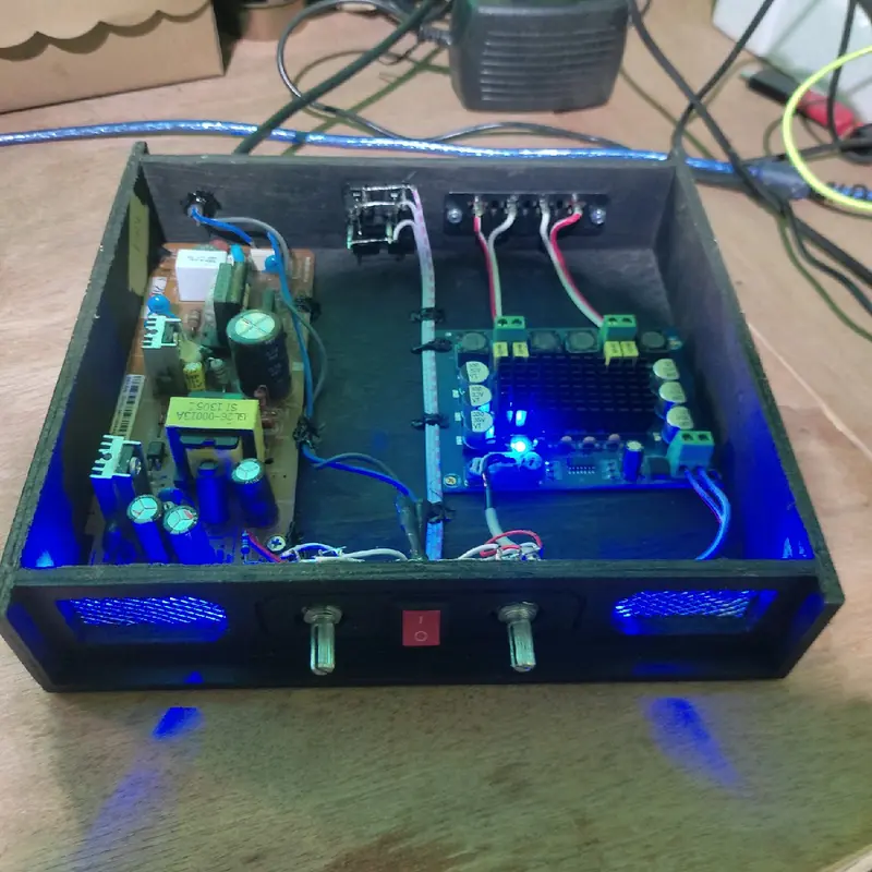 POWER_AMPLIFIER 2 CH CLASS D, 5A SMPS 4