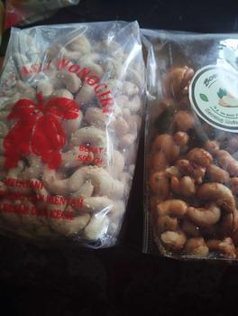 Product Review of Kacang Mete Goreng Gurih Bawang Kemasan 500gr Food  Snacks Mede Asli Wonogiri from 𝐆**𐀔 0