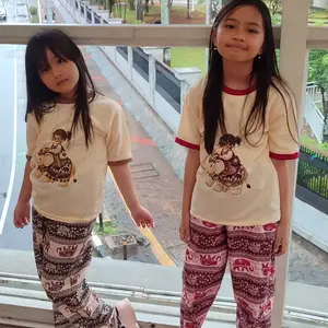 SETELAN ANAK PEREMPUAN DENGAN MODEL TERBARU GAJAH MOTIF KACA MATA