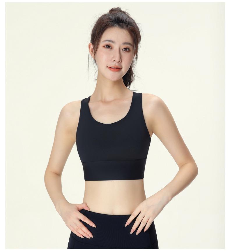 Product Introduction of High-Intensity Sports Bra for Women - Anti-Shock, Moisture-Wicking, Fixed Cups,Stylish Back Design Women's Sports Tank Top 27