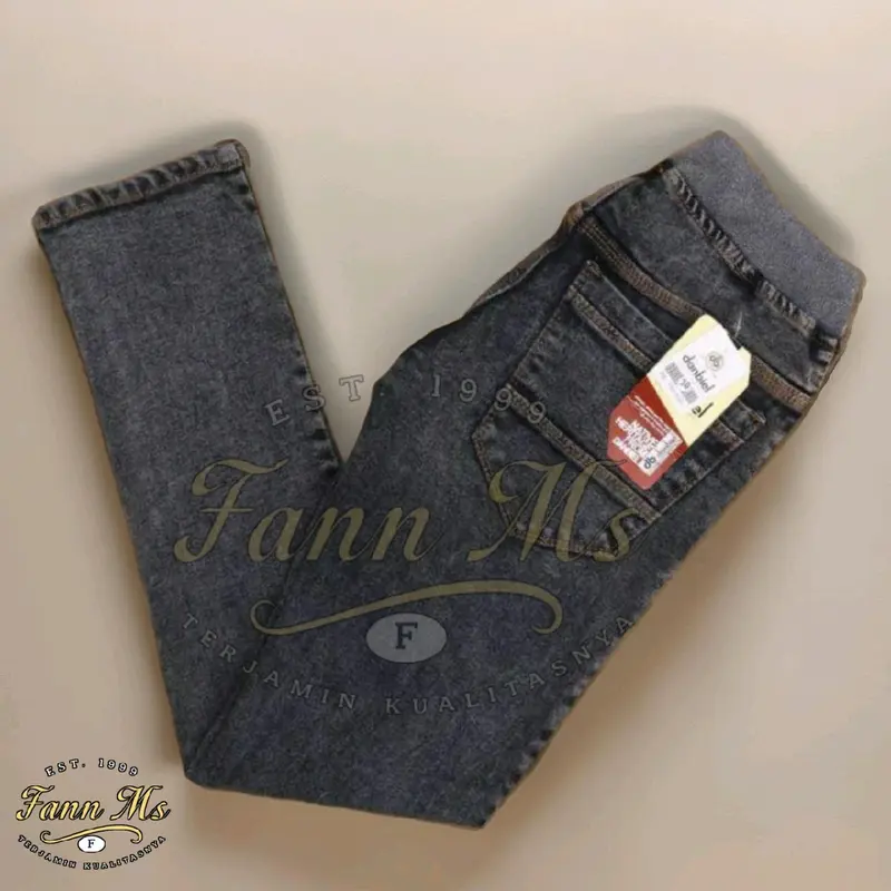 Celana Jeans Pria Kekinian – Bahan Adem Pinggang Karet & Harga Terbaik -  Slim Fit Tebal 8