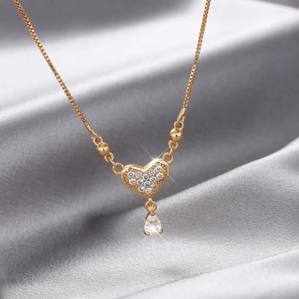 COD Kalung Titanium Wanita Fashion Perhiasan Emas Nama Dewasa Aksesoris Rantai Berlian Hati Liontin Anti Karat D066