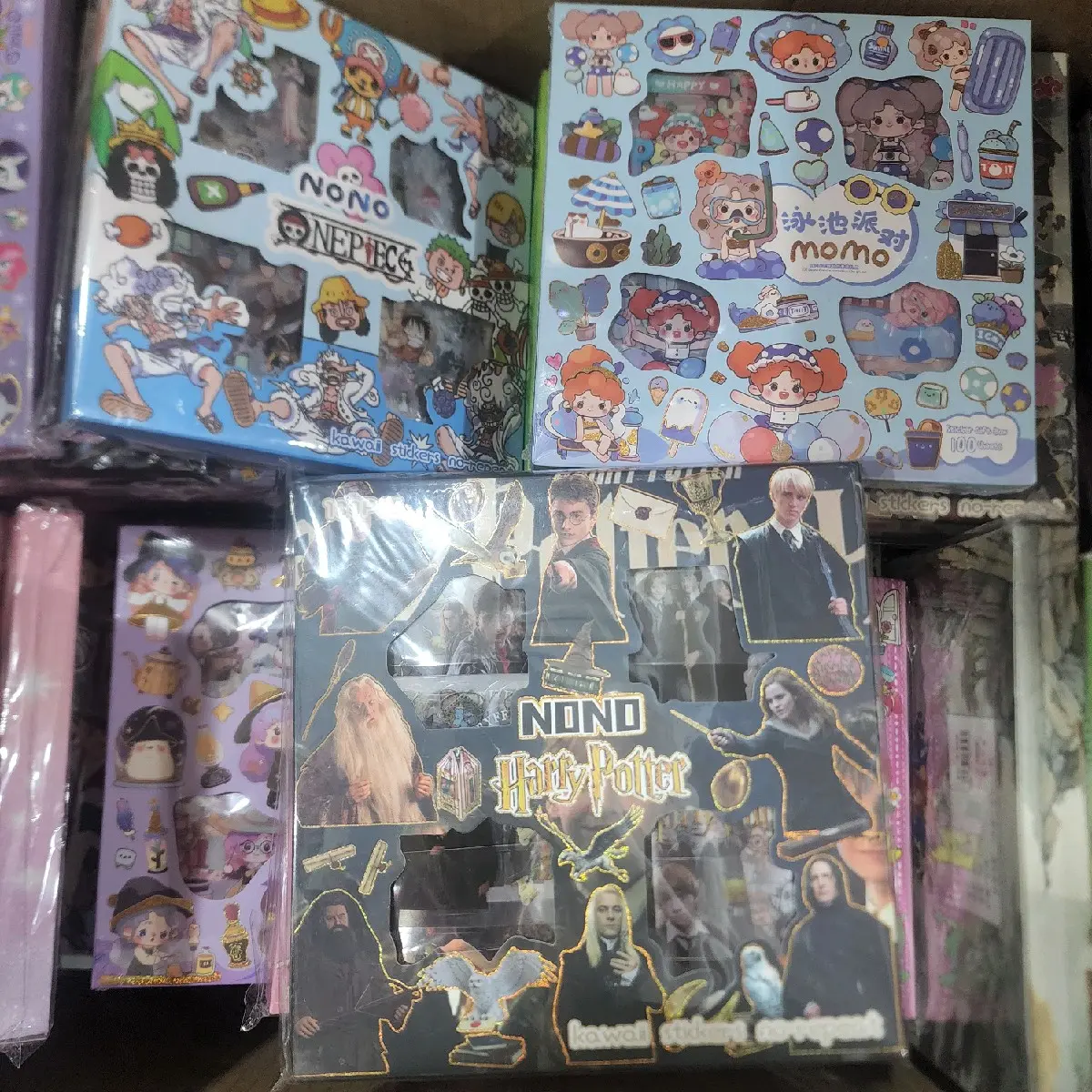 100 stiker harrypotter/ one piece/ little ponny/ avatar/ capybara