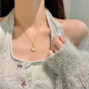 Choker Jantung Dua Sisi, Loket Geometri Hitam dan Putih, Rantai Boleh Laras Vintaj Luxe, Barang Kemas Kenyataan Viral TK, Untuk Wanita, Barang Kemas Mendengar, Tarikh: 2025 Jewelry Necklaces Amethyst