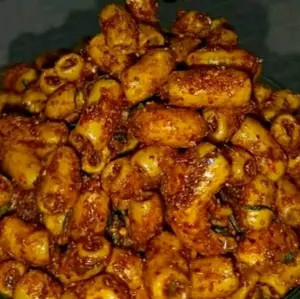 1KG - makaroni bantat pedas daun jeruk 1kg Food Snacks Kering