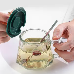 Set gelas kopi Mahkota cangkir air musim panas kotak hadiah kecil dilengkapi Sendok aduk