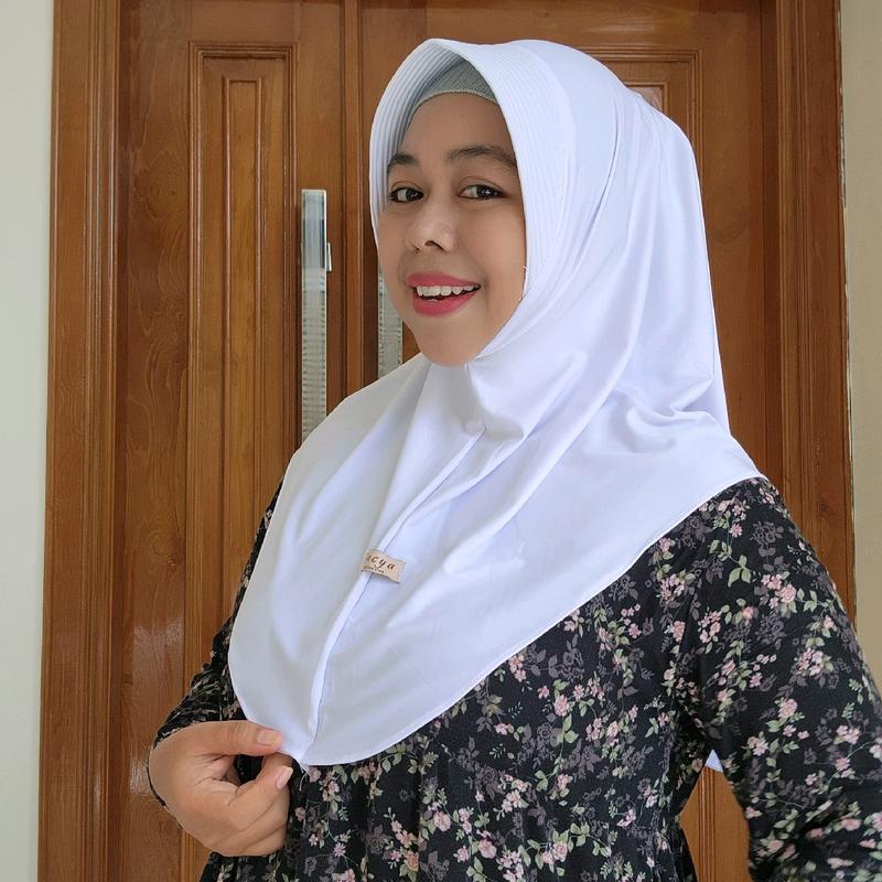 Gacya hijab Daily size M  Instan Bergo Muslim Nyaman dipakai buat harian dirumah ataupun diluar rumah 4