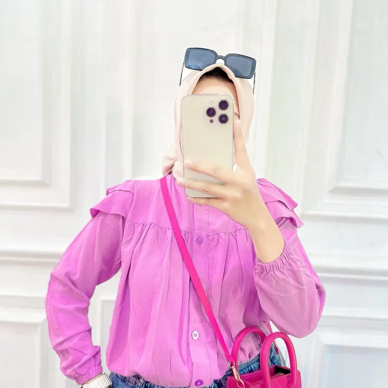 Blouse YUMNA Fluffy Oversize Korean Style - Baju Top Wanita Cute Panjang Kancing Nyaman Atasan y2k yumna putih kemeja viral 5