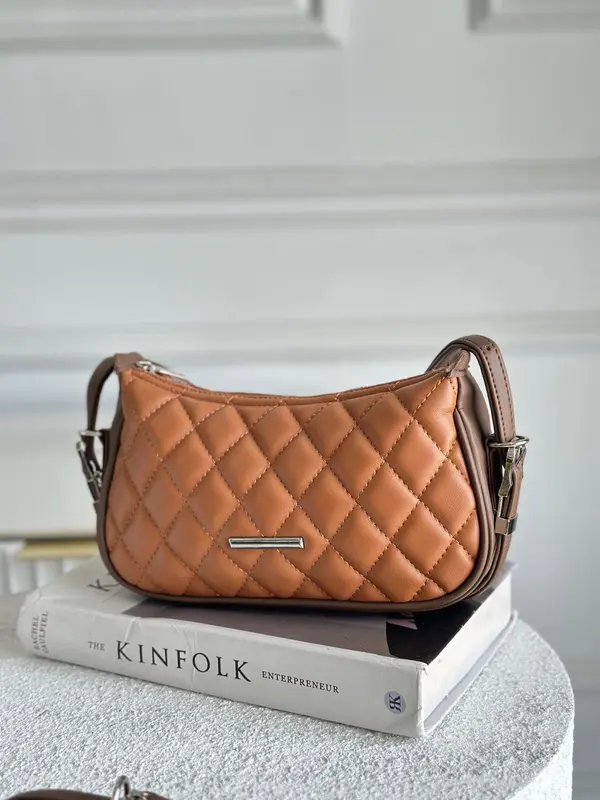 Tas Wanita Slempang Kekinian Polos Simpel Muat Banyak Sling Bag Tas Pesta Premium 3