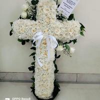 Gambar Salib Standing Bunga duka cita Karangan bunga duka dari Gaby Bella Florist Kota Administrasi Jakarta Selatan 4 Tokopedia