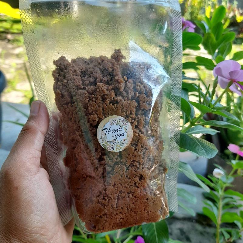 Blondo KelapaKu (500g) adalah salah satu makanan tradisional yang terbuat dari santan kelapa yang dimasak kurang lebih 3-4 jam sehingga menghasilkan minyak dan  ampas ( blondo) yang memiliki  cita rasa khas Manis dan Gurih Food Snack Cemilan 5