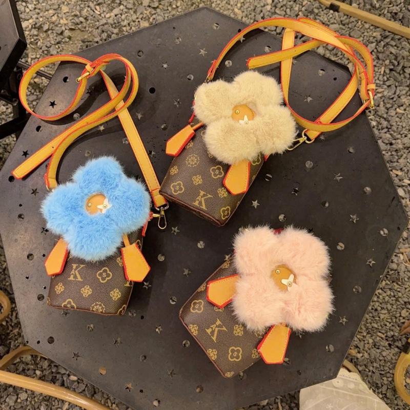 Túi Mini Đựng Điện Thoại Hình Bông Hoa Xinh Xắn Đeo Chéo