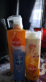 Product Review of [KESEMPATAN MENANG CATOKAN - BUY 2 GET 4] Sunsilk Shampoo Rambut Lembut Soft & Smooth Activ-Infusion Rambut 400ml Isi 2 from S**a O**a 0