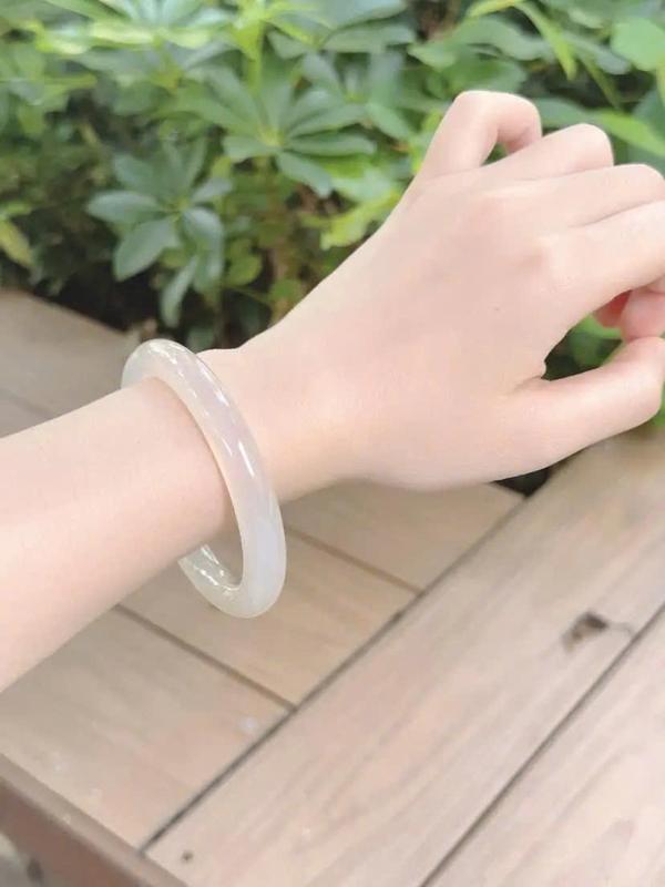 Vòng tay mã não Bạch Nguyệt Quang bản đũa tròn-thiên nhiên