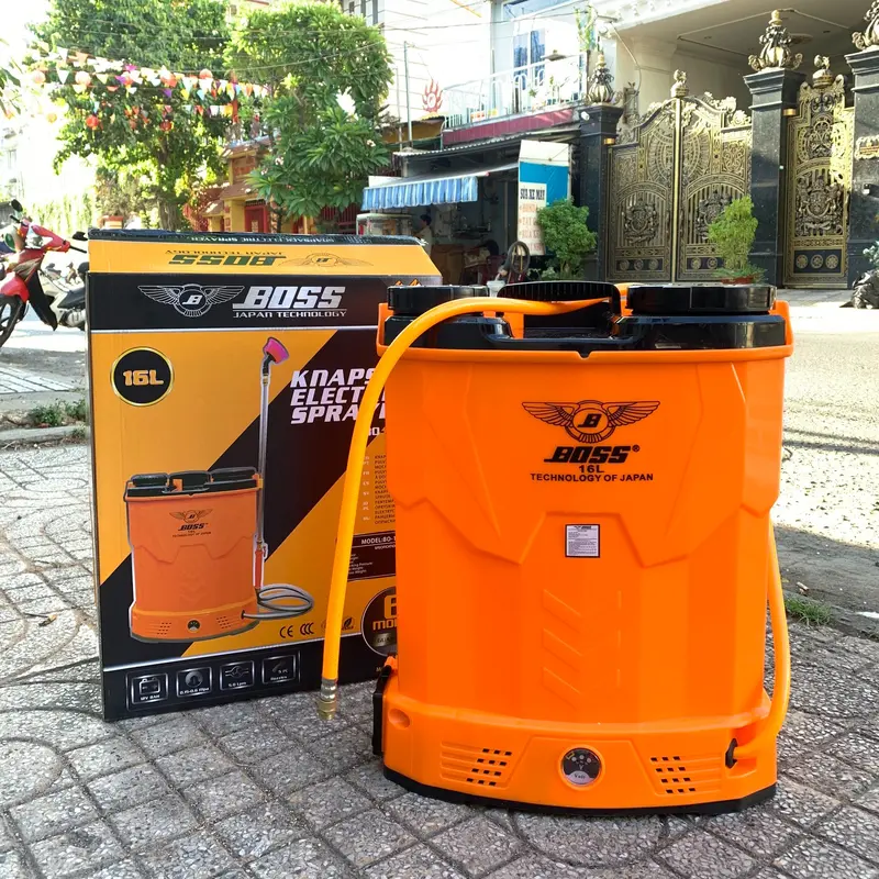 Bình xịt thuốc BOSS 16 lít 1 bơm gọn nhẹ vỏ bình cứng cáp trọng lượng 4.5Kg thời gian sử dụng 5-7 tiếng 0