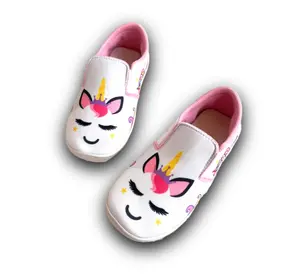 Sepatu anak karakter kartun KUDA PUTIH