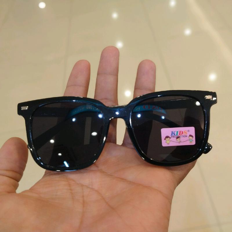Kacamata Hitam Anak / Kacamata Hitam / Kacamata 1