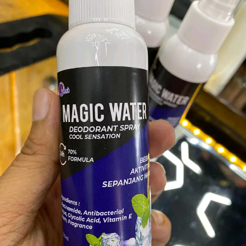 DEODORANT SPRAY DENGAN KANDUGAN ANTI BACTERIAL, ANTI BAU BADAN PLUS BISA MEMUTIHKAN KETIAK HARGA MURAH  GAK AKAN  NINGGALKAN  NODA PUTIH ATAU KUNING DI BAJU TIDAK BERBEKAS. ADA KANDUGAN  PENCERAH NIACINAMIDE , GLYCOLIC ACID, VIT E.   Buruan harga 10.000 4