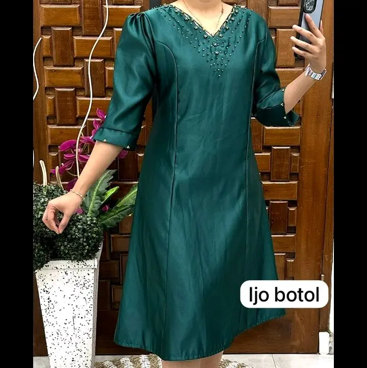 Dress Satin Bridal Payet Mutiara