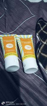 Product Review of [Twin Pack] Azarine Hydramax-C Sunscreen Serum SPF50 PA++++ 40ml Acid Hyaluronic Facial  Berminyak  Wajah  Sunblock from o**8 0