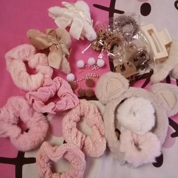 Product Review of ED - 7PCS / SET IKAT RAMBUT SCRUNCHIE CEPOL / KUNCIRAN RAMBUT SCRUNCHIE BULU SET from A**🐰 1