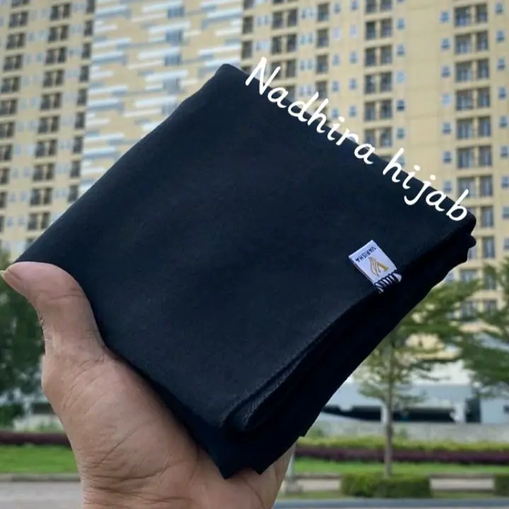 Hijab Segi Empat Paris Jadul Varisha Hijab Segi Empat Paris Jadul Varisha