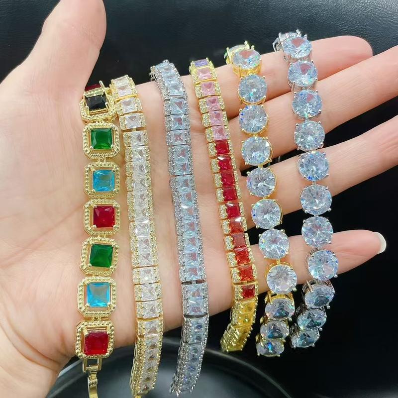 Product Introduction of Retro light luxury geometric inlaid with color diamond small niche high-grade sense Gong Yanfeng bracelet New alloy color square temperament bracelet women's fashion simple hand decoration 4