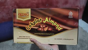 Product Review of Dking coklat almond isi 4 toples ( COD )  kacang almond utuh lapis coklat from K** V** 🇮** 1