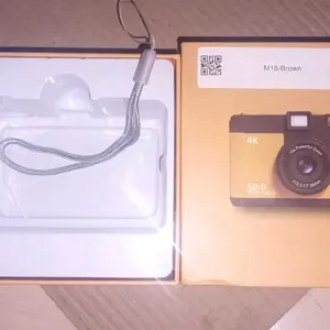 [COD] Kamera Digital 4K untuk Foto dan Video, Autofokus, 16X Zoom, 48MP Resolusi Tinggi, Kamera Vlogging dengan Anti-Guncang, Layar Flip IPS 3 Inci 180°, dilengkapi dengan Kartu SD 32GB. Camera