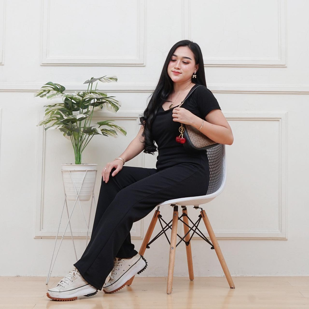 ZZAF.ID | Flarepants Cutbray Rib Knit Highwaist - celana panjang cutbray wanita - celana kerja wanita ZZAF.ID | Flarepants Cutbray Rib Knit Highwaist - celana panjang cutbray wanita - celana kerja wanita