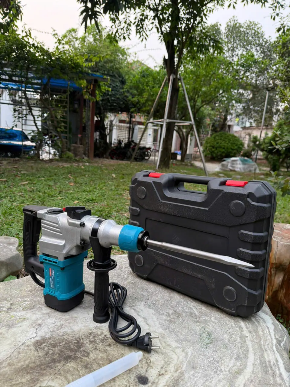 Máy khoan đục  bê tông KUSHIMA  2 chức năng  Máy Chuẩn Lõi Đồng tặng kèm hộp nhựa và 1 mũi đục