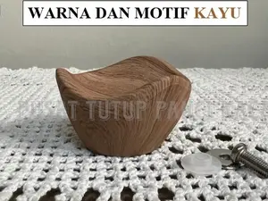 KNOP/PEGANGAN TUTUP PANCI MODEL KEMBANG DENGAN WANA DAN MOTIF KAYU