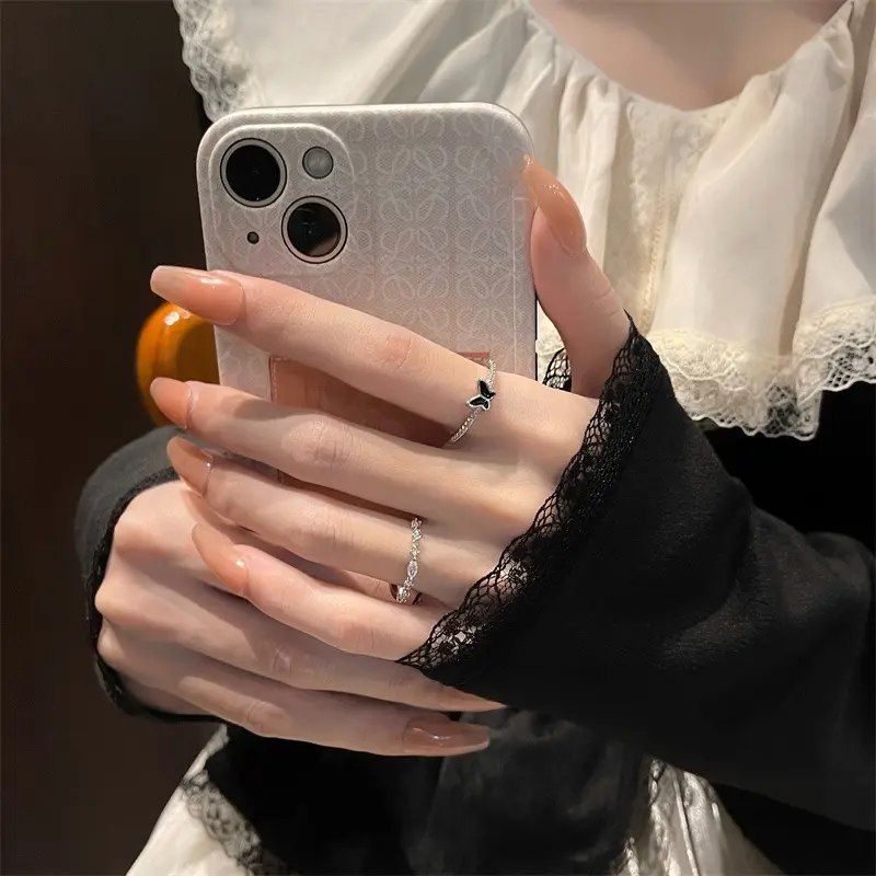 COD❤️ 2Pcs/Set Cincin Korea Kupu-kupu Zirkon Hitam Pembukaan Dapat Disesuaikan Butterfly Fashion Adjustable Untuk Wanita Murah-CL 2