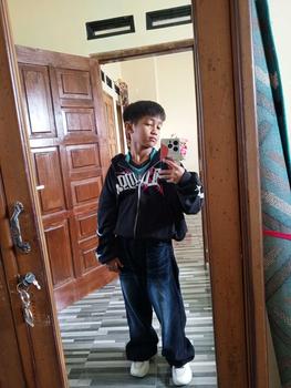 Product Review of HOODIE BOXY Menyala ZipperJAKET ZIPPER BOXY SABLON FOAMING DAN AKSEN MENYALA BLACK PING PRIA WANITA Unisex Hitam Sweater Santai from b**h 3