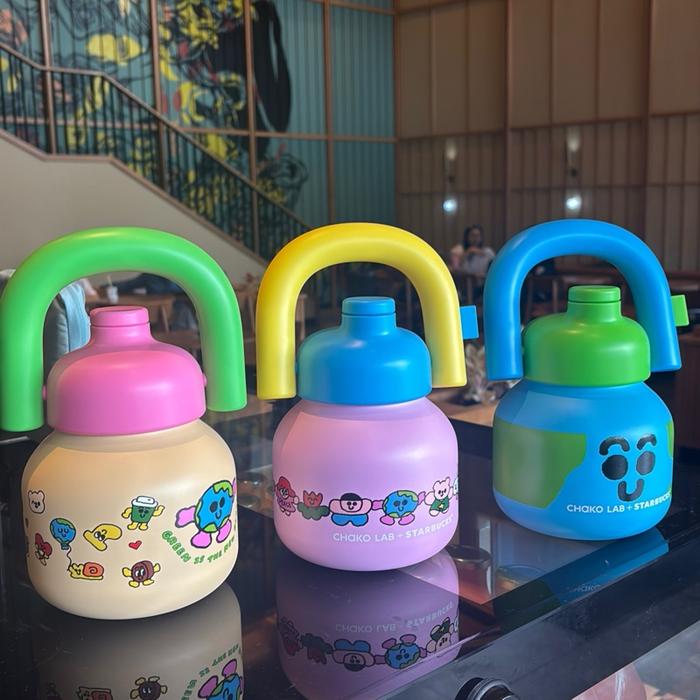 Jual Starbucks Chako Lab Botol dengan Tiga Pilihan Warna Cerah dan
