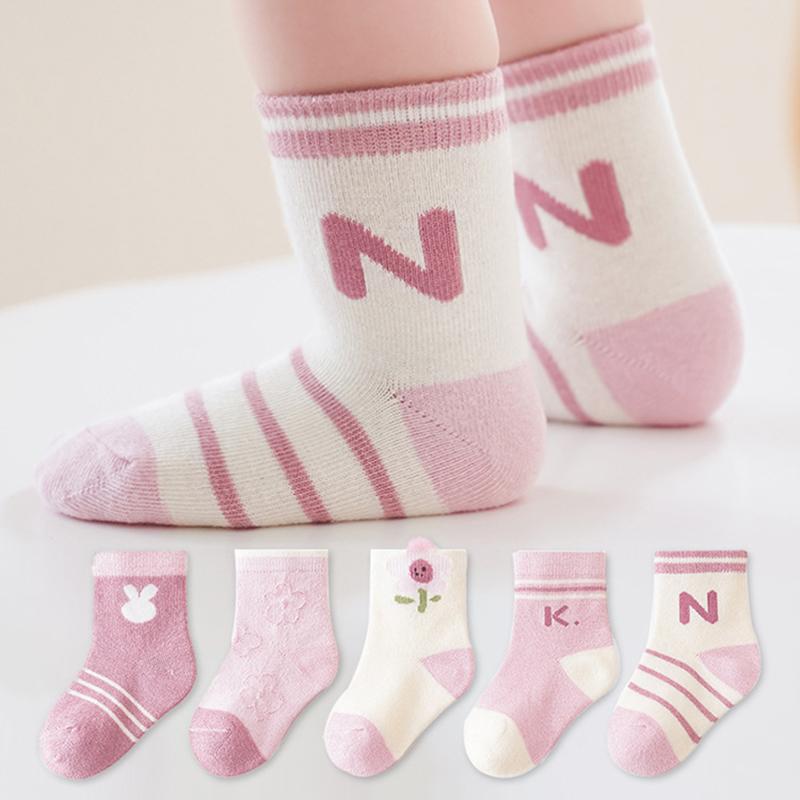 5 đôi tất cotton mùa đông cho bé in hình hoạt hình dễ thương cho trẻ sơ sinh tất ống giữa tất thể thao trẻ em hoa chữ Hàn Quốc