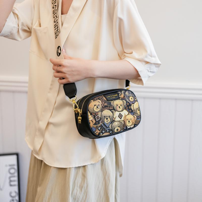 Product Introduction of Double-Layer Small Round Bag for Women - Street Style Trendy Canvas Bag, Casual and Versatile Shoulder and Crossbody Bag 11