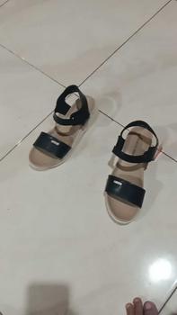 Product Review of Le Bianca AT 22-01 Sepatu Sendal Wedges Anak Perempuan Wanita Simple Fashion from a**a s**i 0