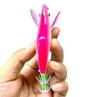 Gambar Umpan Bentuk Udang dengan model kail Cumi Captain Luminous Squid Jig Uk 2,5 bervariasi warna Glow In The Dark - Merah dari Bandar Pancing Online Kota Tangerang 4 Tokopedia