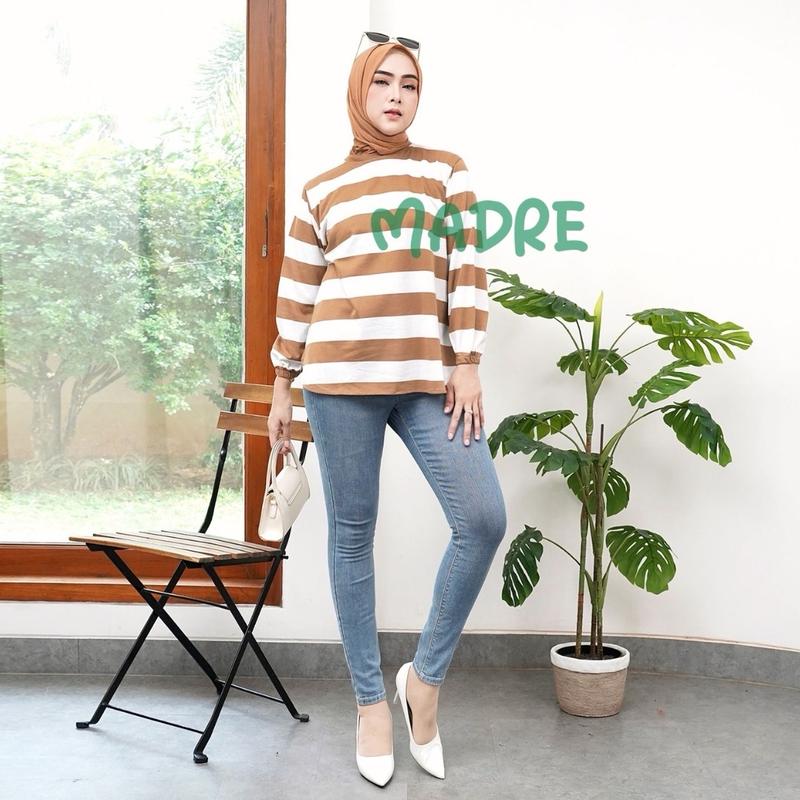 MADRE Oversize Kaos Lengan Panjang Salur Karet 4