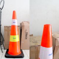 Gambar Safety Traffic Cone 90 cm Kerucut Lalu Lintas Tonata 4.3 Kg / Traffic Cone 90cm / Kerucut Pembatas Jalan Warna Orange / Safety Cone Pembatas Area Parkir dan Jalan Raya / Perlengkapan Safety Lalu Lintas Pembatas Kendaraan Jalan Umum dari Tonata Indonesia Kab. Tangerang 5 Tokopedia