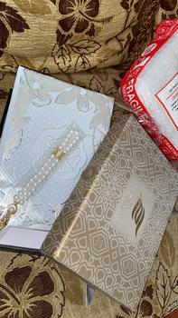Product Review of Al Quran Embos Motif Bunga Terjemahan, Blok Warna Perkata Free Box Eksklusif & Tasbih from r**u 1