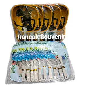 Isi 100 Pcs Souvenir Kipas Motif Campur Kemasan Plastik Bonus Kartu Ucapan Terimakasih Souvenir Murah Bermanfaat Souvenir Pernikahan Khitanan Ulang Tahun